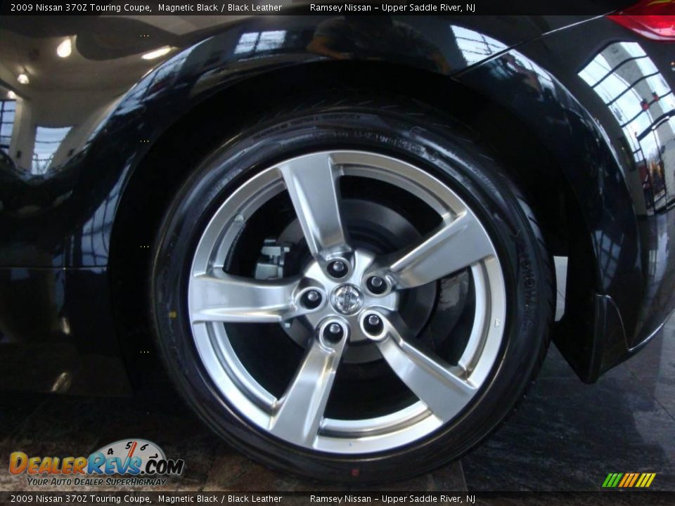 2009 Nissan 370Z Touring Coupe Magnetic Black / Black Leather Photo #23