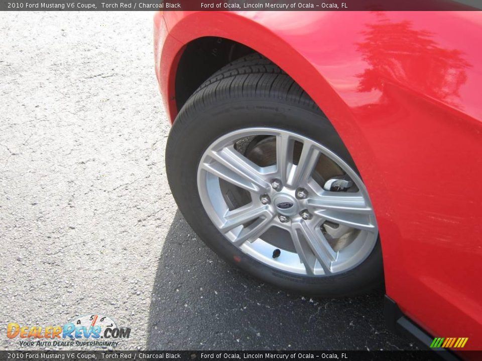 2010 Ford Mustang V6 Coupe Torch Red / Charcoal Black Photo #12