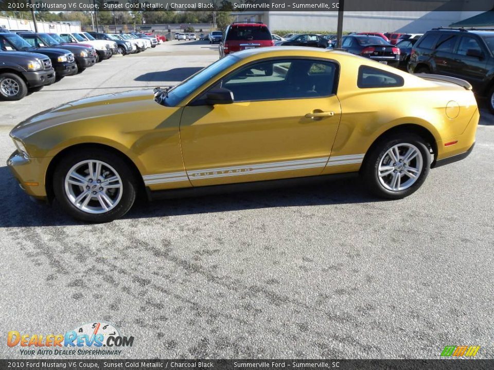 2010 Ford Mustang V6 Coupe Sunset Gold Metallic / Charcoal Black Photo #2