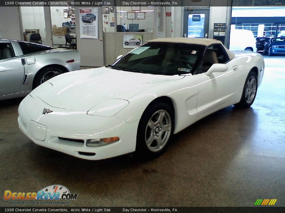 1998 Chevrolet Corvette Convertible Arctic White / Light Oak Photo #1