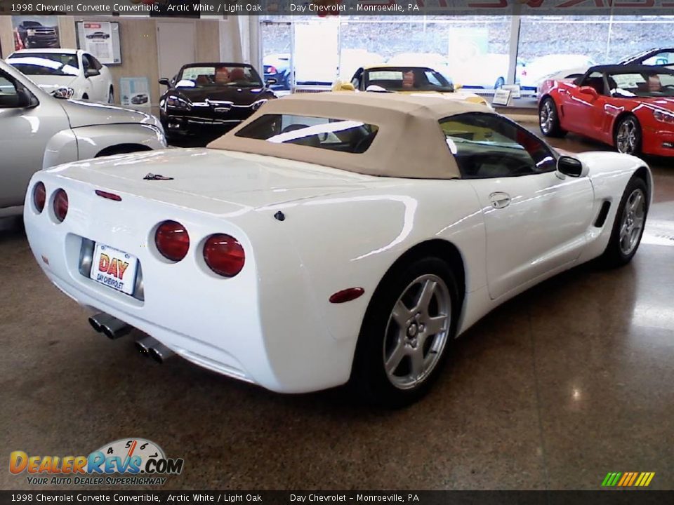 1998 Chevrolet Corvette Convertible Arctic White / Light Oak Photo #4