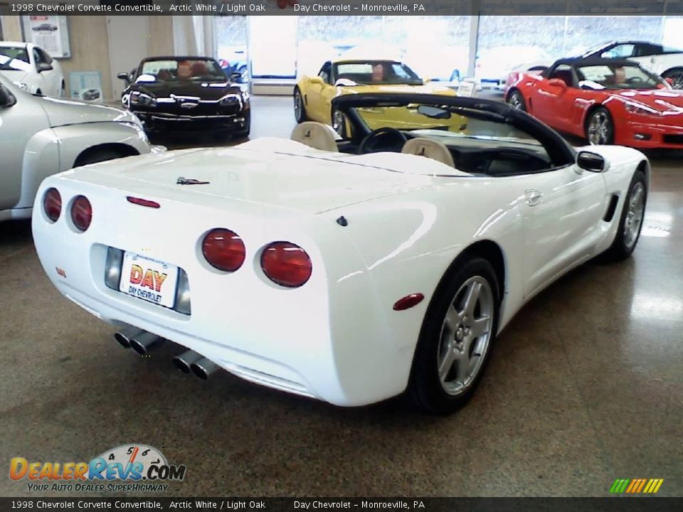 1998 Chevrolet Corvette Convertible Arctic White / Light Oak Photo #8