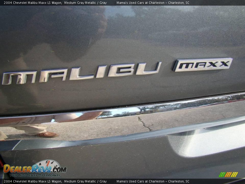 2004 Chevrolet Malibu Maxx LS Wagon Medium Gray Metallic / Gray Photo #9
