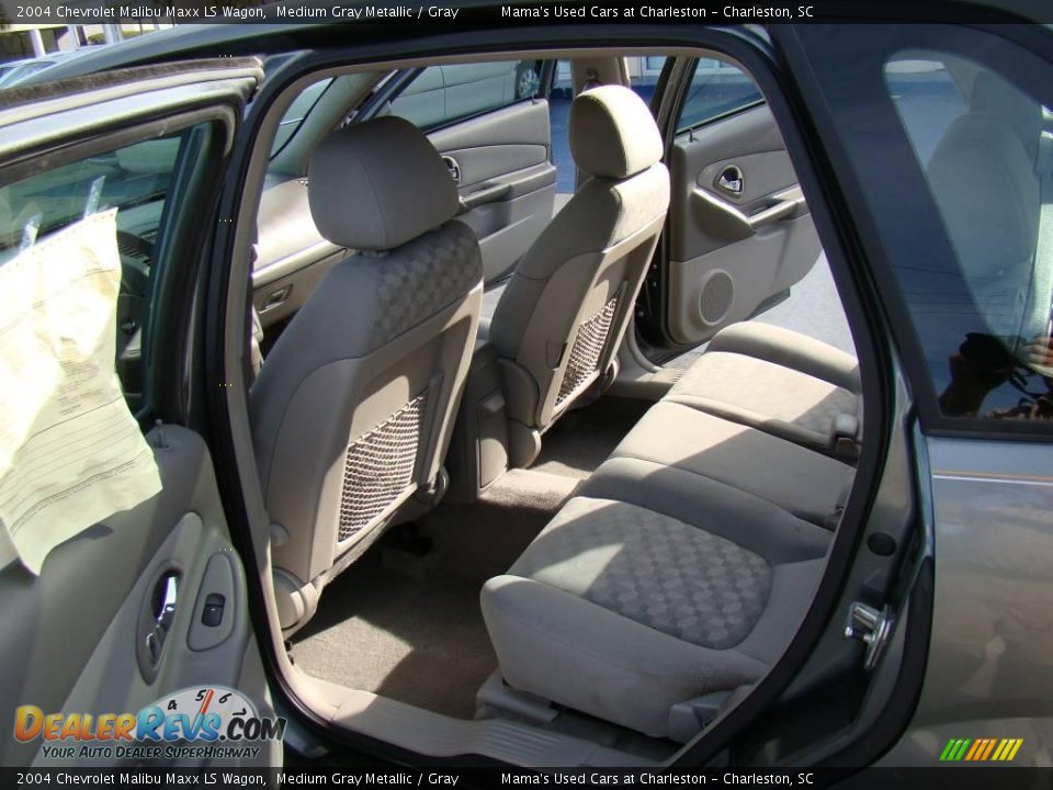 2004 Chevrolet Malibu Maxx LS Wagon Medium Gray Metallic / Gray Photo #12