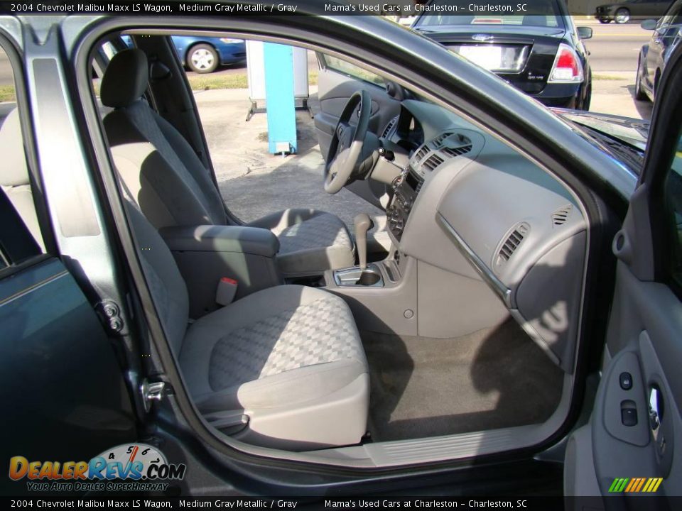 2004 Chevrolet Malibu Maxx LS Wagon Medium Gray Metallic / Gray Photo #13