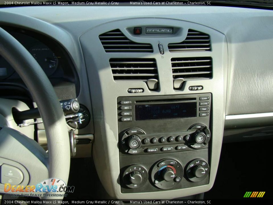 2004 Chevrolet Malibu Maxx LS Wagon Medium Gray Metallic / Gray Photo #17