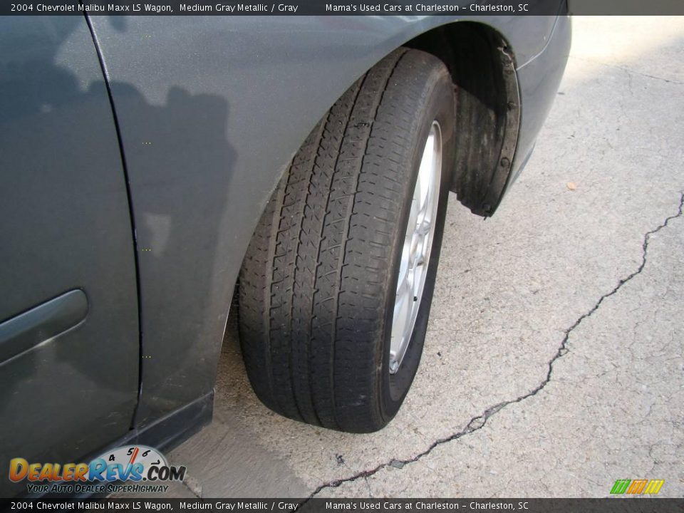 2004 Chevrolet Malibu Maxx LS Wagon Medium Gray Metallic / Gray Photo #24