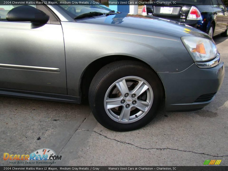 2004 Chevrolet Malibu Maxx LS Wagon Medium Gray Metallic / Gray Photo #25