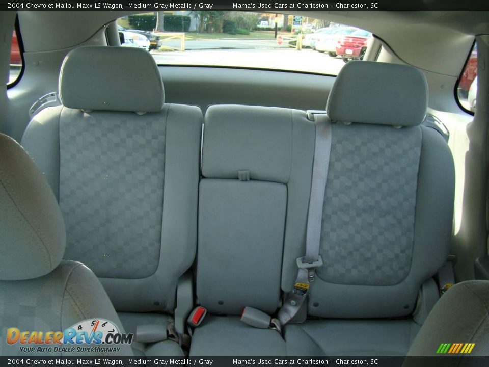 2004 Chevrolet Malibu Maxx LS Wagon Medium Gray Metallic / Gray Photo #30