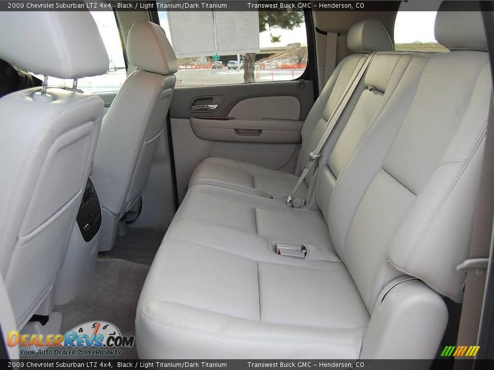 2009 Chevrolet Suburban LTZ 4x4 Black / Light Titanium/Dark Titanium Photo #15