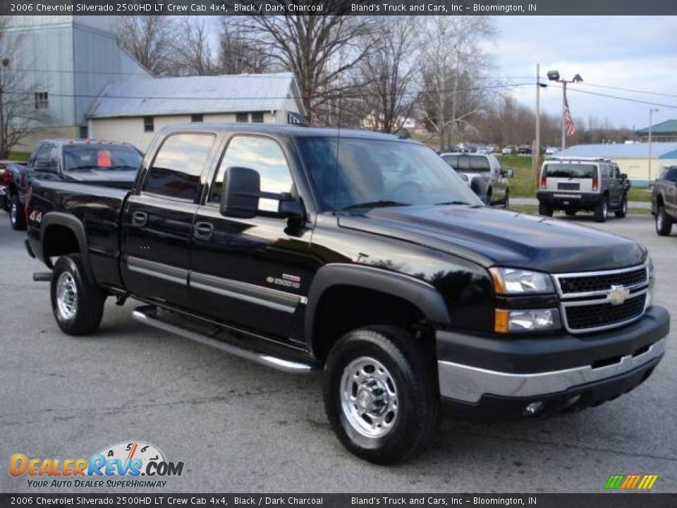 2006 Chevrolet Silverado 2500HD LT Crew Cab 4x4 Black / Dark Charcoal Photo #3