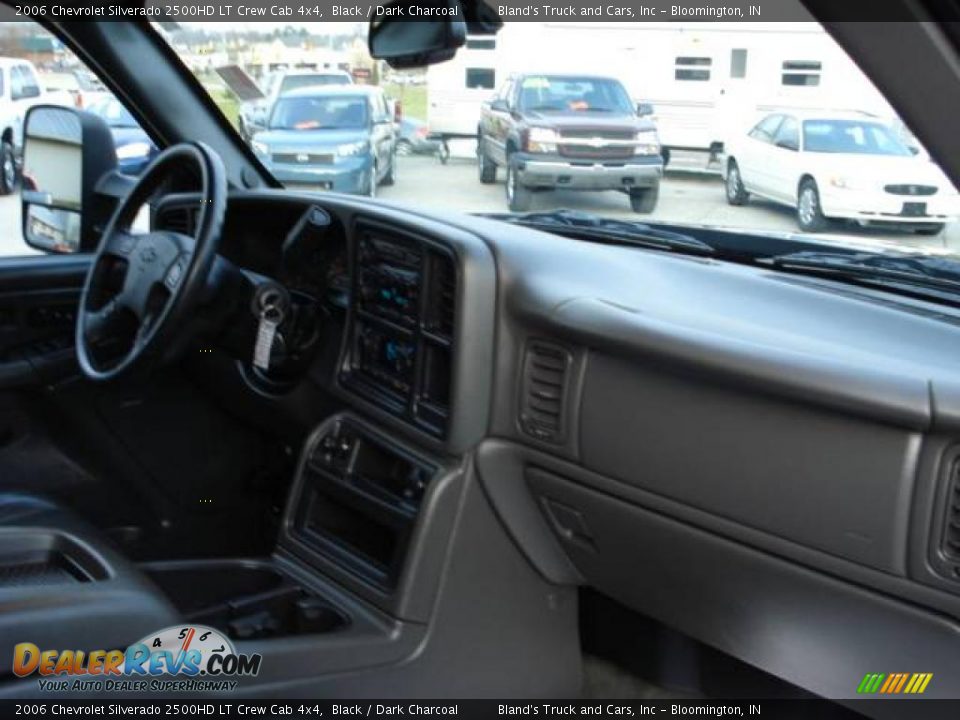 2006 Chevrolet Silverado 2500HD LT Crew Cab 4x4 Black / Dark Charcoal Photo #5