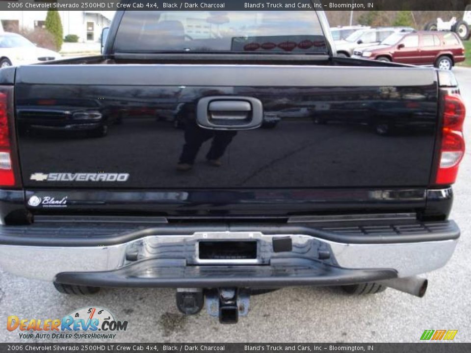 2006 Chevrolet Silverado 2500HD LT Crew Cab 4x4 Black / Dark Charcoal Photo #12