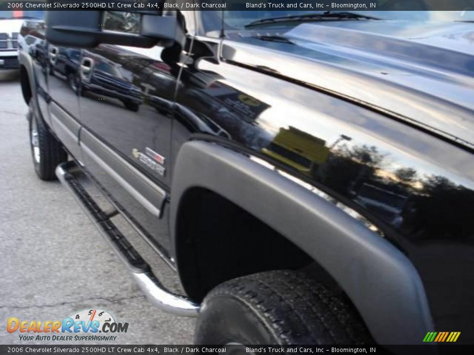 2006 Chevrolet Silverado 2500HD LT Crew Cab 4x4 Black / Dark Charcoal Photo #16