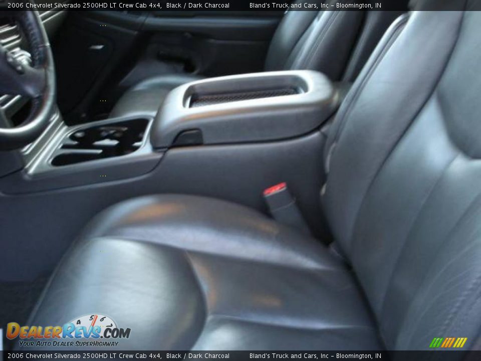 2006 Chevrolet Silverado 2500HD LT Crew Cab 4x4 Black / Dark Charcoal Photo #21