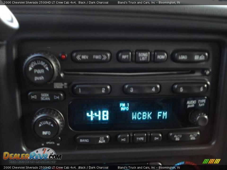 2006 Chevrolet Silverado 2500HD LT Crew Cab 4x4 Black / Dark Charcoal Photo #28