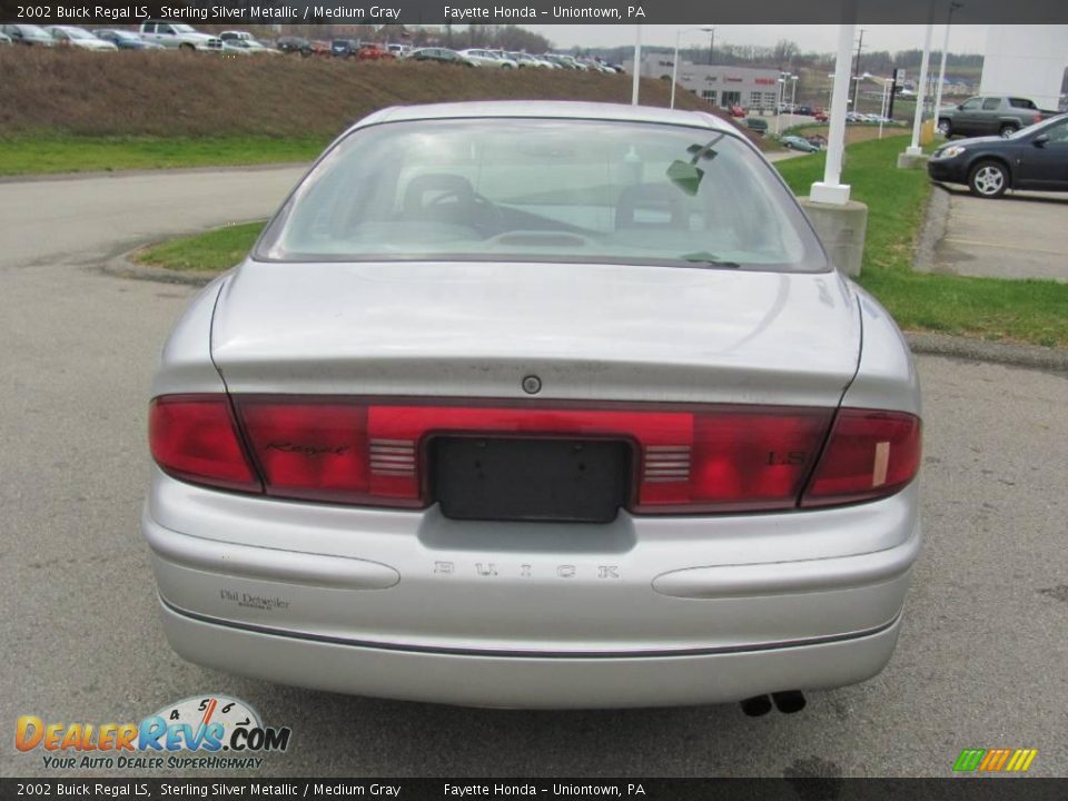 2002 Buick Regal LS Sterling Silver Metallic / Medium Gray Photo #3