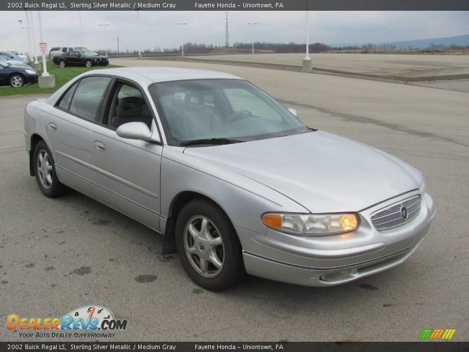 2002 Buick Regal LS Sterling Silver Metallic / Medium Gray Photo #5