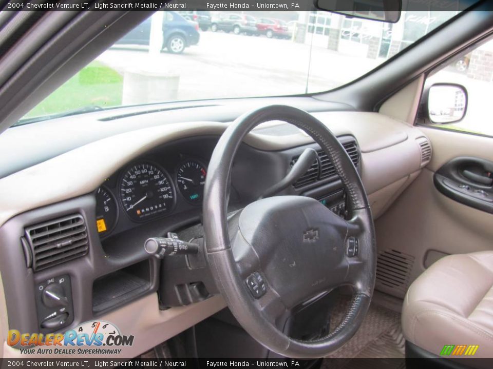 2004 Chevrolet Venture LT Light Sandrift Metallic / Neutral Photo #8