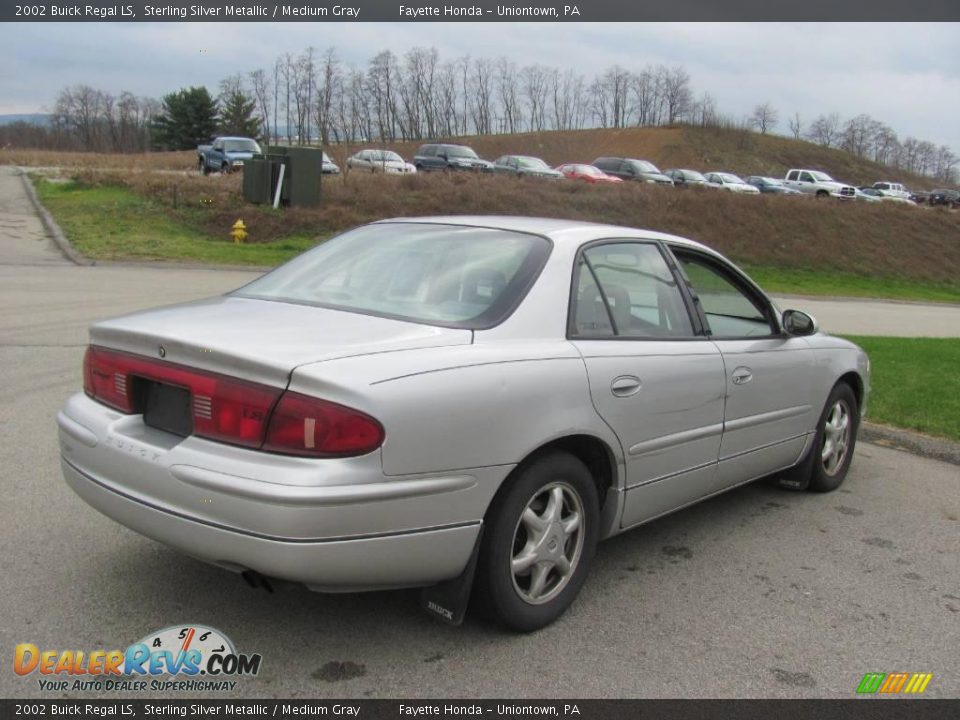 2002 Buick Regal LS Sterling Silver Metallic / Medium Gray Photo #11