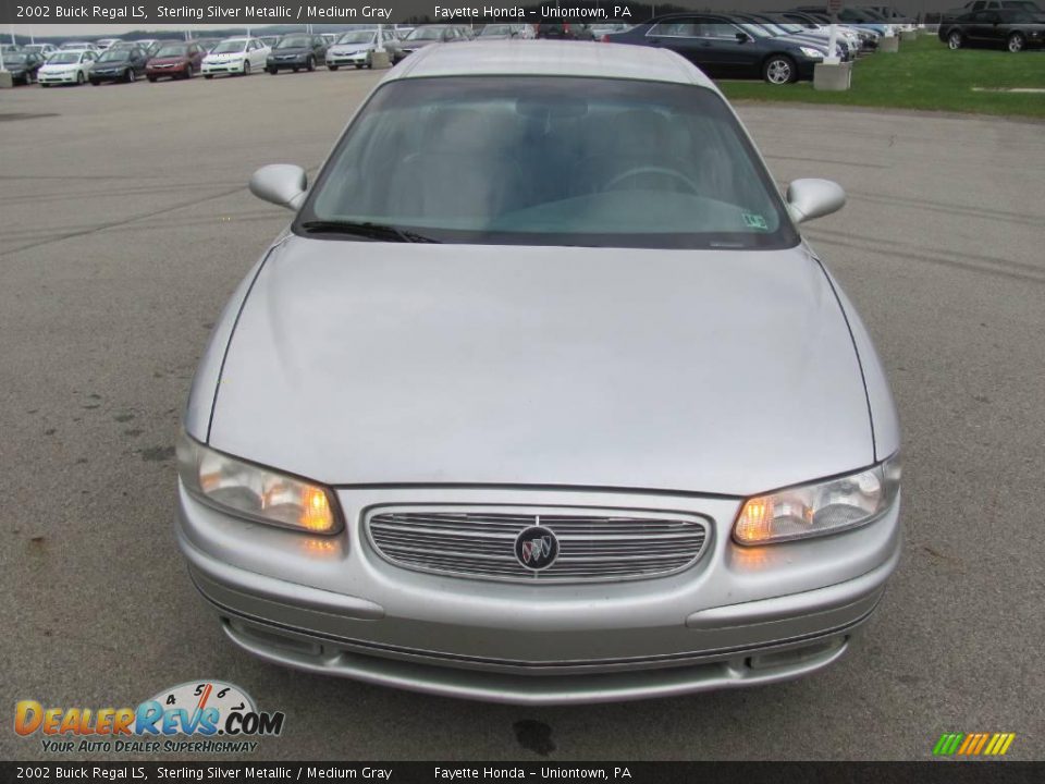 2002 Buick Regal LS Sterling Silver Metallic / Medium Gray Photo #12