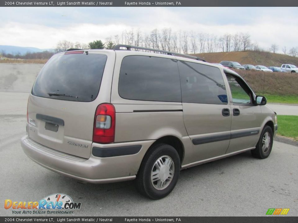 2004 Chevrolet Venture LT Light Sandrift Metallic / Neutral Photo #18