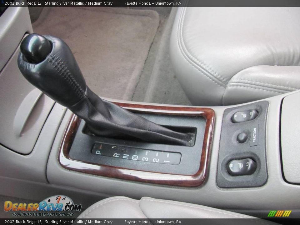 2002 Buick Regal LS Sterling Silver Metallic / Medium Gray Photo #15
