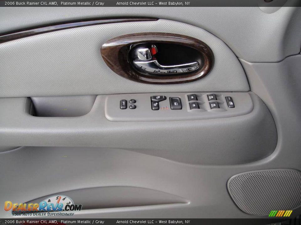 2006 Buick Rainier CXL AWD Platinum Metallic / Gray Photo #8