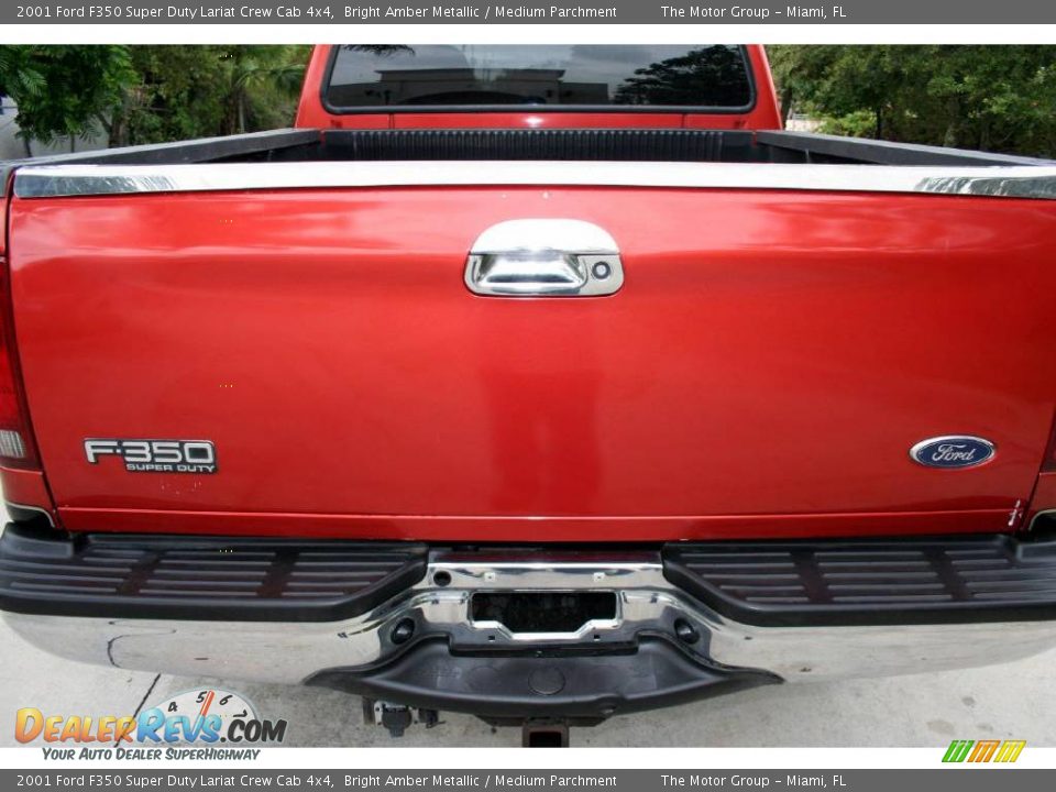 2001 Ford F350 Super Duty Lariat Crew Cab 4x4 Bright Amber Metallic / Medium Parchment Photo #6