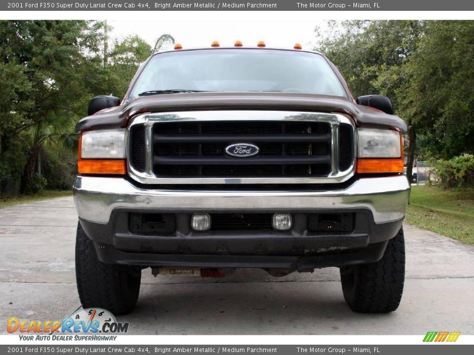 2001 Ford F350 Super Duty Lariat Crew Cab 4x4 Bright Amber Metallic / Medium Parchment Photo #11