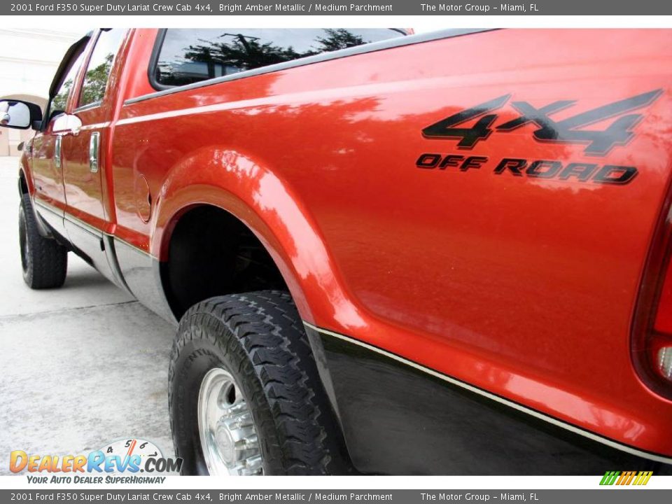 2001 Ford F350 Super Duty Lariat Crew Cab 4x4 Bright Amber Metallic / Medium Parchment Photo #16