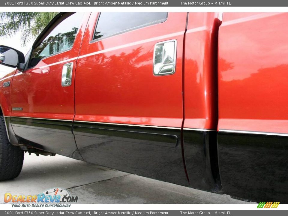 2001 Ford F350 Super Duty Lariat Crew Cab 4x4 Bright Amber Metallic / Medium Parchment Photo #19