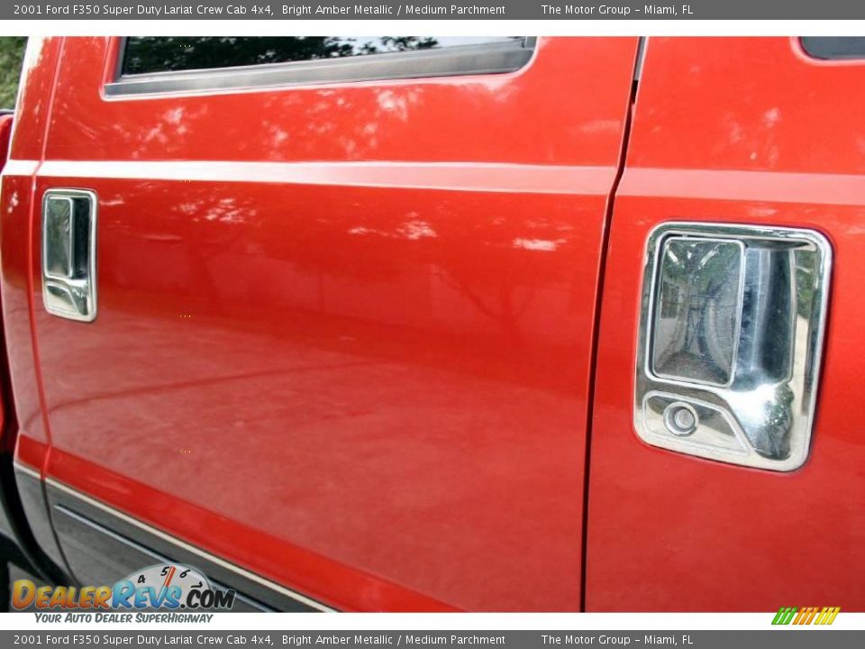 2001 Ford F350 Super Duty Lariat Crew Cab 4x4 Bright Amber Metallic / Medium Parchment Photo #22