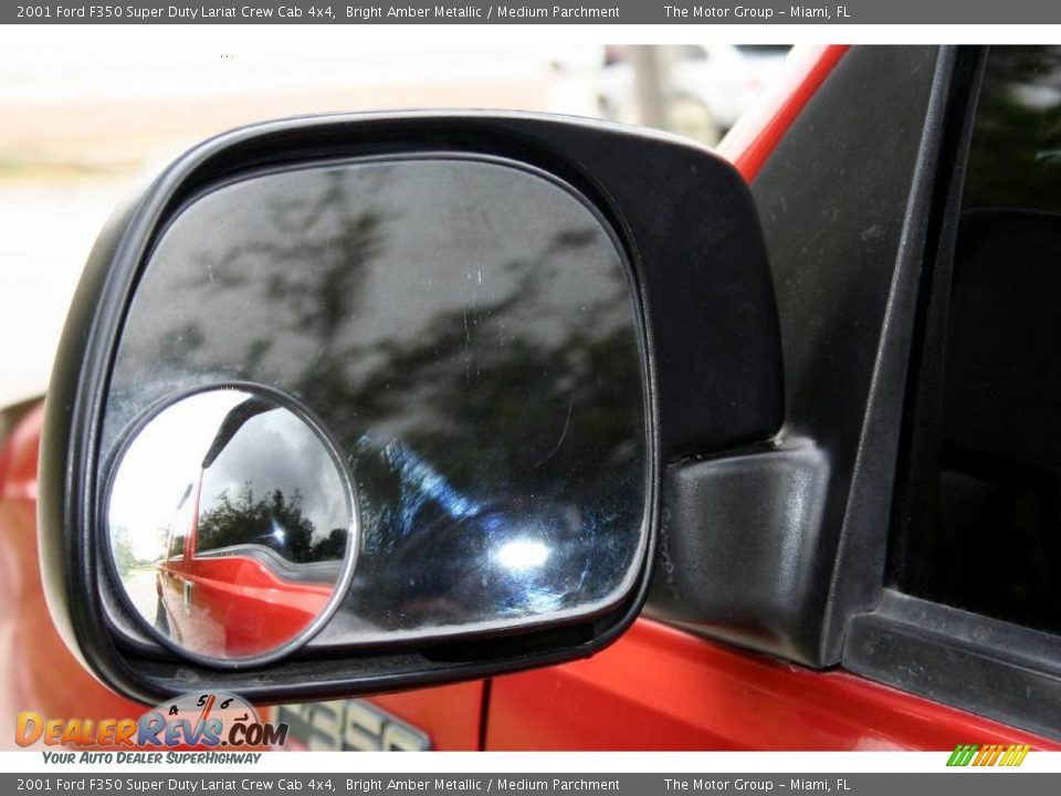 2001 Ford F350 Super Duty Lariat Crew Cab 4x4 Bright Amber Metallic / Medium Parchment Photo #27