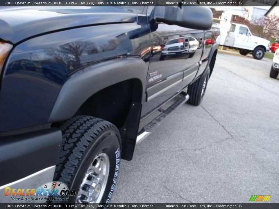 2005 Chevrolet Silverado 2500HD LT Crew Cab 4x4 Dark Blue Metallic / Dark Charcoal Photo #10