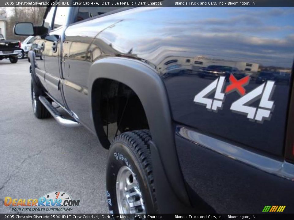 2005 Chevrolet Silverado 2500HD LT Crew Cab 4x4 Dark Blue Metallic / Dark Charcoal Photo #14