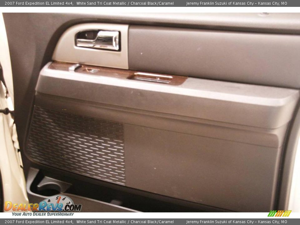 2007 Ford Expedition EL Limited 4x4 White Sand Tri Coat Metallic / Charcoal Black/Caramel Photo #9