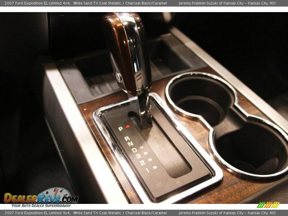 2007 Ford Expedition EL Limited 4x4 White Sand Tri Coat Metallic / Charcoal Black/Caramel Photo #16