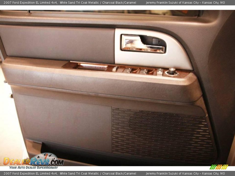 2007 Ford Expedition EL Limited 4x4 White Sand Tri Coat Metallic / Charcoal Black/Caramel Photo #24