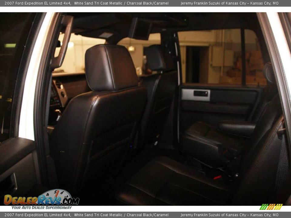 2007 Ford Expedition EL Limited 4x4 White Sand Tri Coat Metallic / Charcoal Black/Caramel Photo #25