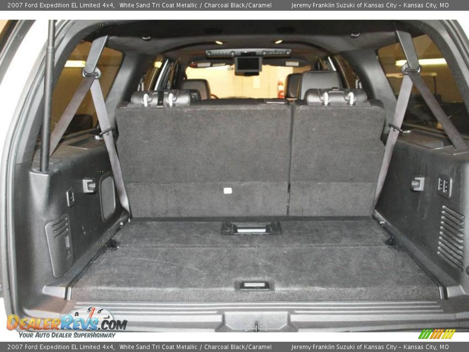 2007 Ford Expedition EL Limited 4x4 White Sand Tri Coat Metallic / Charcoal Black/Caramel Photo #29