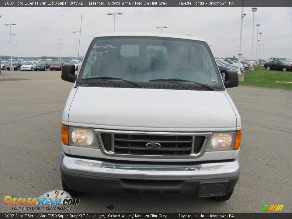 2007 Ford E Series Van E350 Super Duty XLT Passenger Oxford White / Medium Flint Grey Photo #12