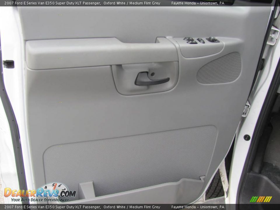 2007 Ford E Series Van E350 Super Duty XLT Passenger Oxford White / Medium Flint Grey Photo #13