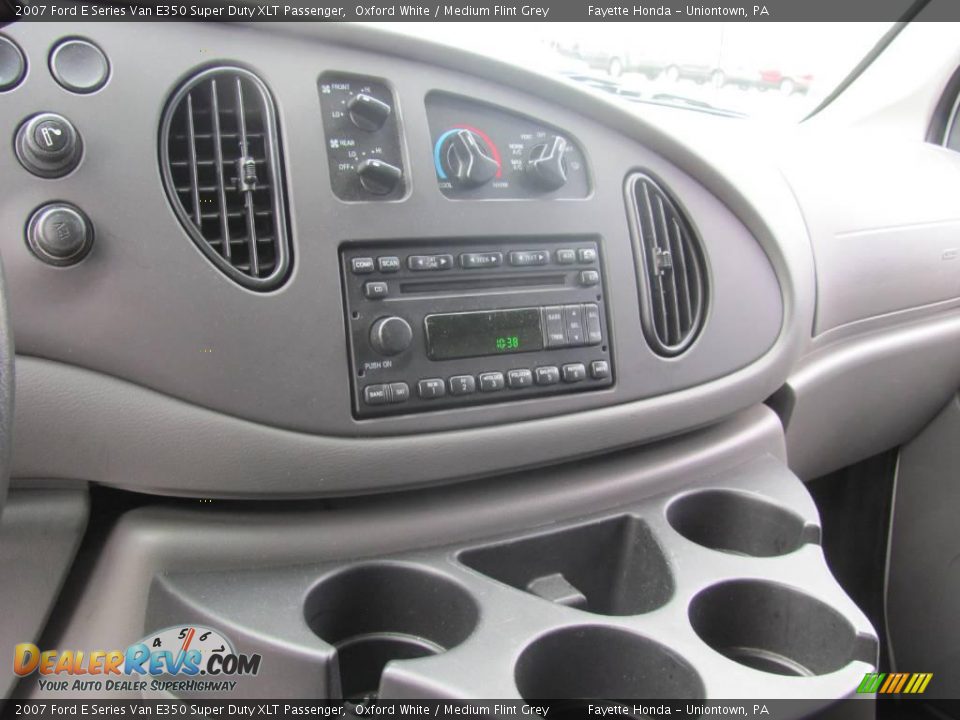 2007 Ford E Series Van E350 Super Duty XLT Passenger Oxford White / Medium Flint Grey Photo #14