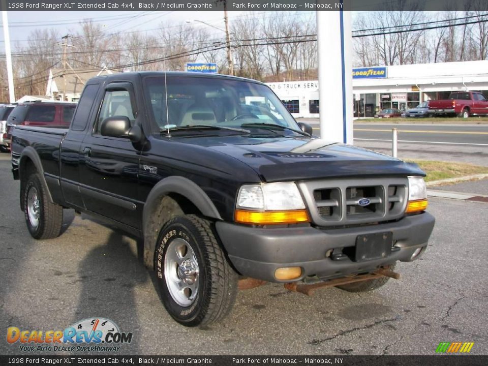 1998 Ford Ranger XLT Extended Cab 4x4 Black / Medium Graphite Photo #2