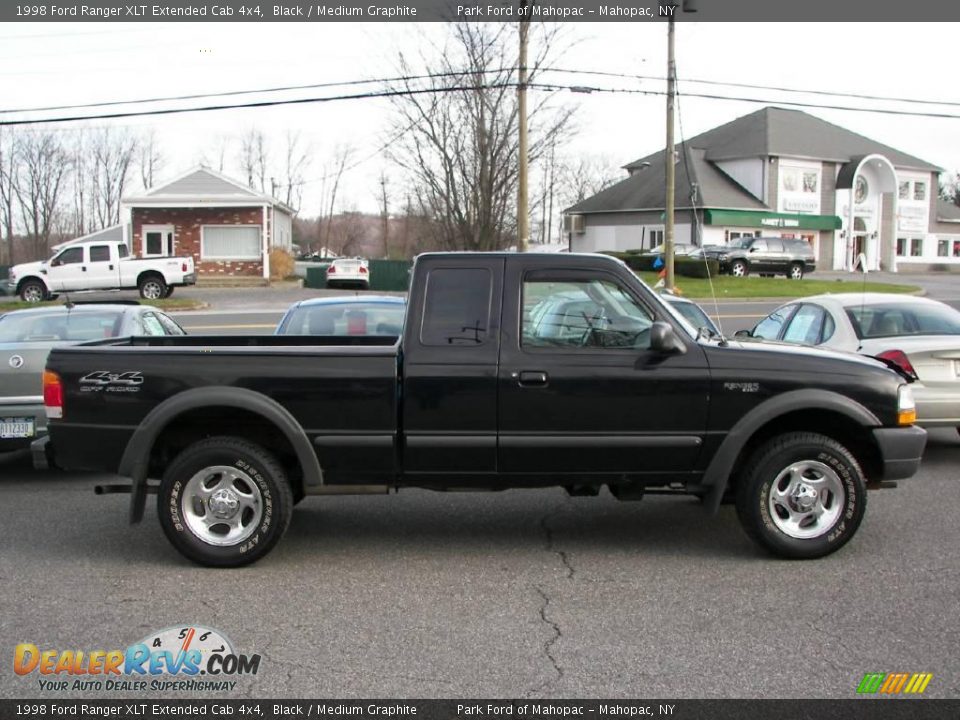 1998 Ford Ranger XLT Extended Cab 4x4 Black / Medium Graphite Photo #15