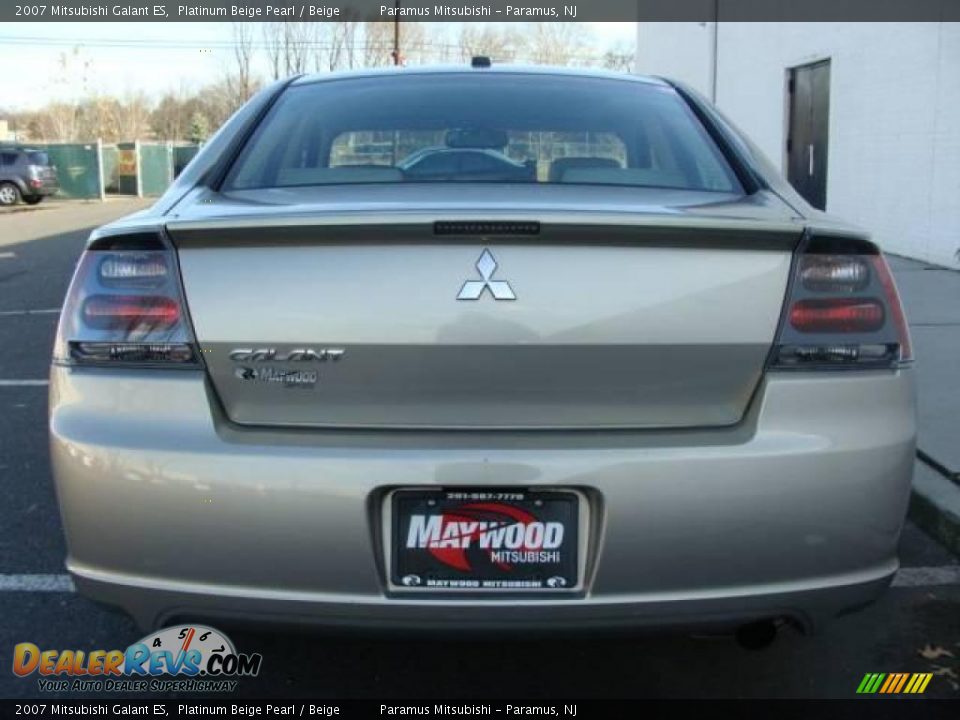 2007 Mitsubishi Galant ES Platinum Beige Pearl / Beige Photo #5