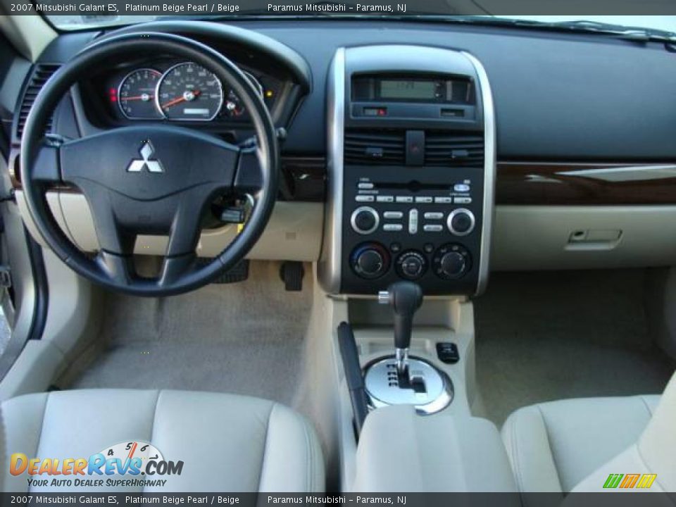 2007 Mitsubishi Galant ES Platinum Beige Pearl / Beige Photo #11