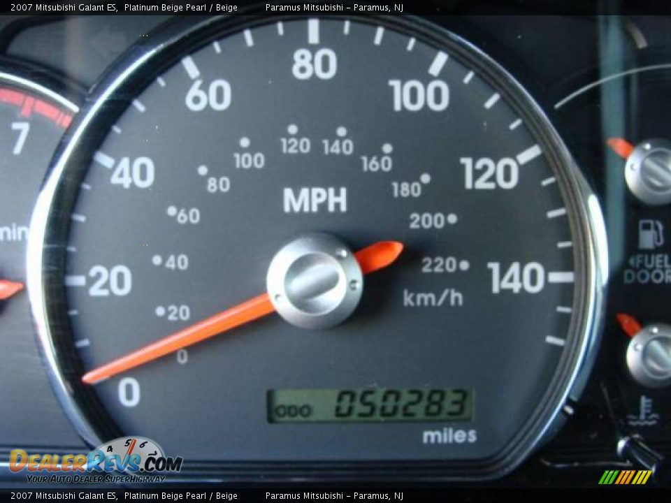 2007 Mitsubishi Galant ES Platinum Beige Pearl / Beige Photo #12