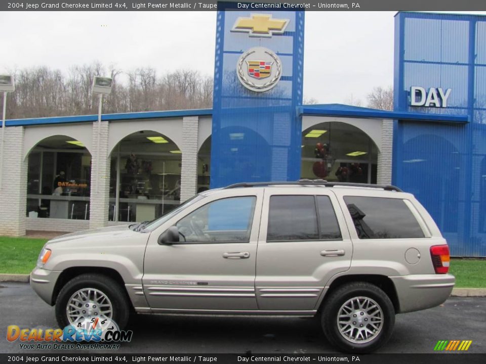 2004 Jeep Grand Cherokee Limited 4x4 Light Pewter Metallic / Taupe Photo #2